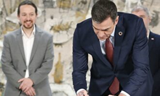 Sánchez obedece al instante a Rufián	