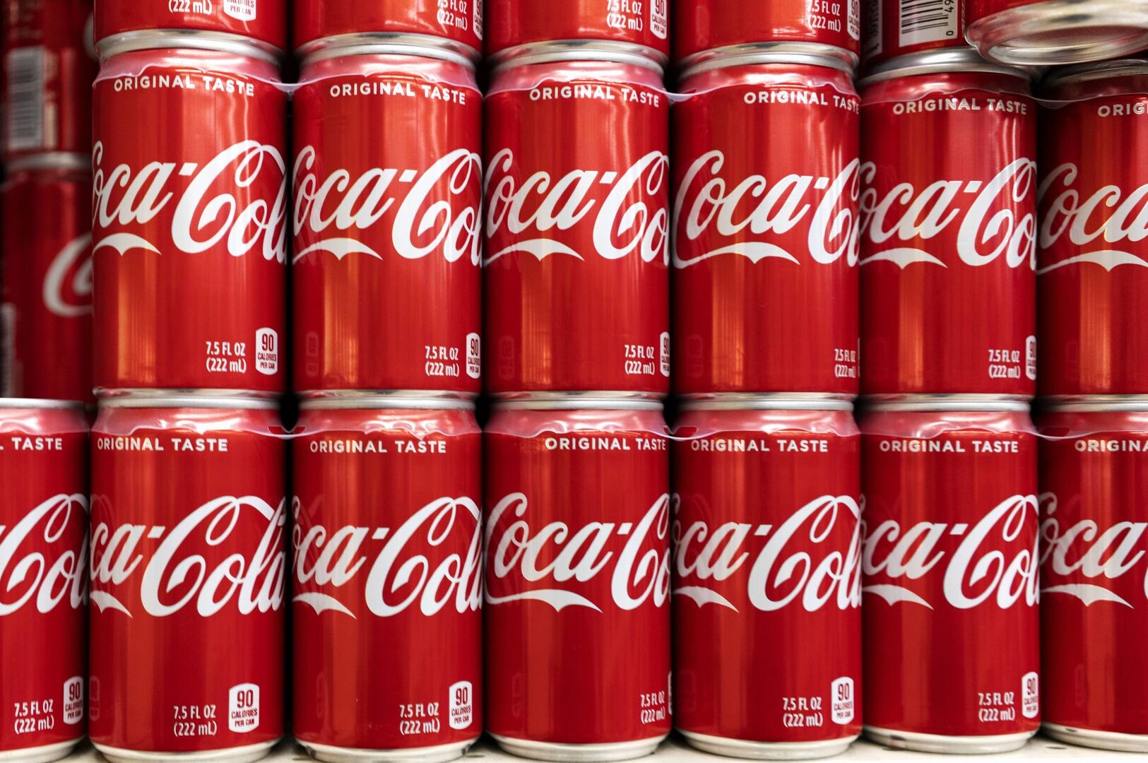 Coca-Cola gana 8.089 millones en 2019, un 39% más respecto al año anterior  - Libre Mercado