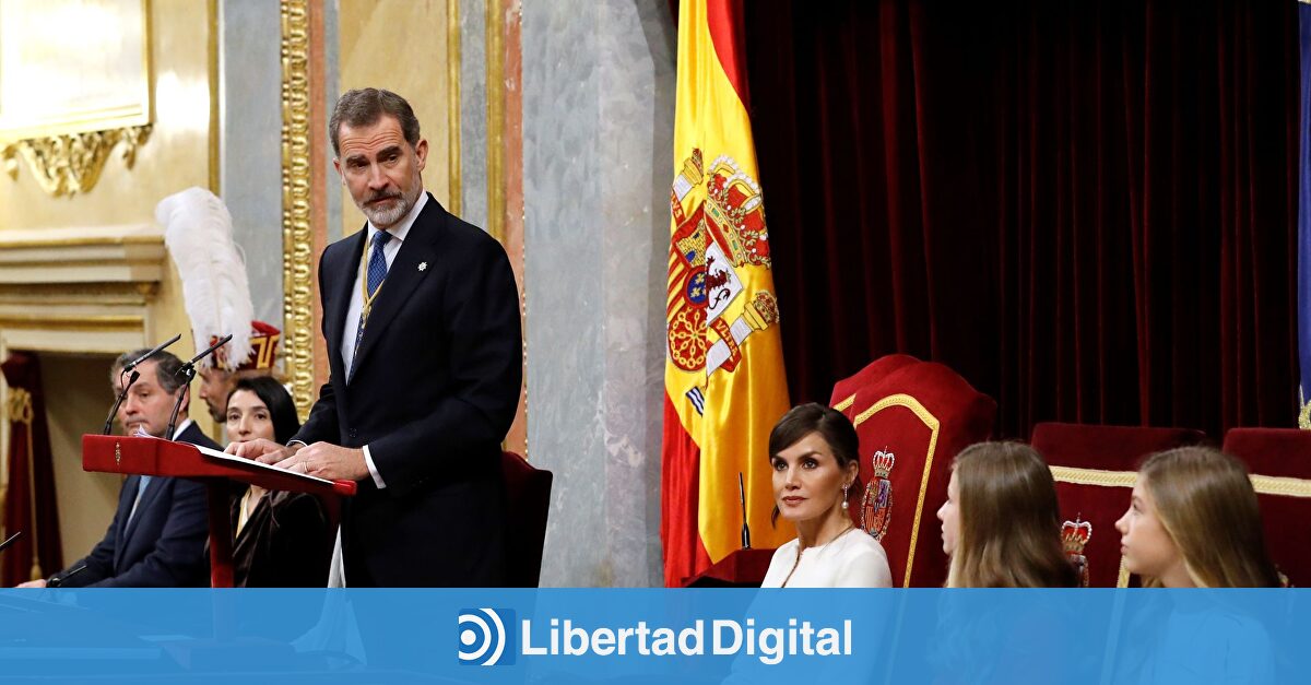 Ovación A Los Reyes En El Congreso En El Arranque De La Xiv Legislatura
