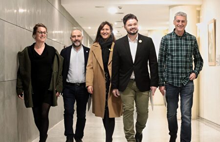 Tertulia de Federico: Los socios de Sánchez hacen un escrache al Rey	