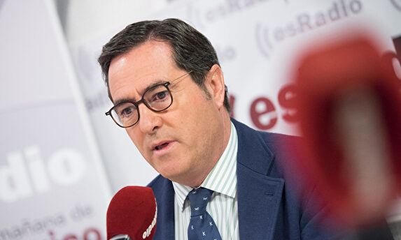 Antonio Garamendi, presidente de la CEOE, en una reciente entrevista en esRadio | David Alonso Rincón