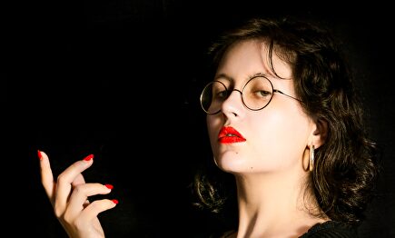 Sofía Rincón, polifacética y transgresora artista anticomunista |  LD