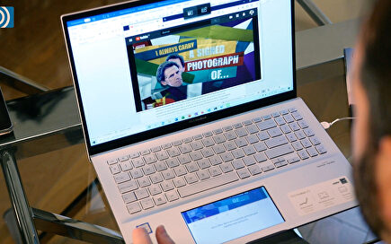 Asus VivoBook S15: ¿merece la pena tener una segunda pantalla en el trackpad?