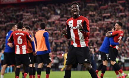 Iñaki Williams celebra su gol al Barcelona en la Copa del Rey. |  EFE