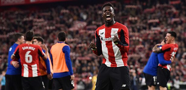 Iñaki Williams celebra su gol al Barcelona en la Copa del Rey. |  EFE