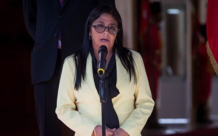 Tertulia de Federico: Un vehículo diplomático sacó 40 maletas del avión de Delcy	