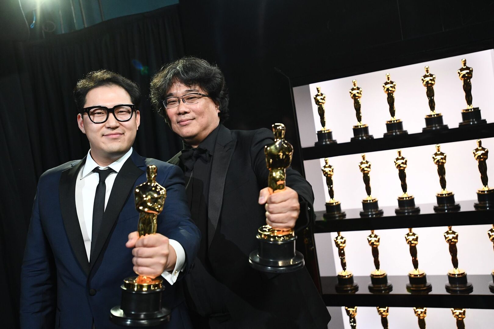 Номер оскара. Пон Чжун Хо Оскар. Пон Чжун Хо паразиты. Киноакадемия Оскар. Церемония вручения кинопремии «Оскар».