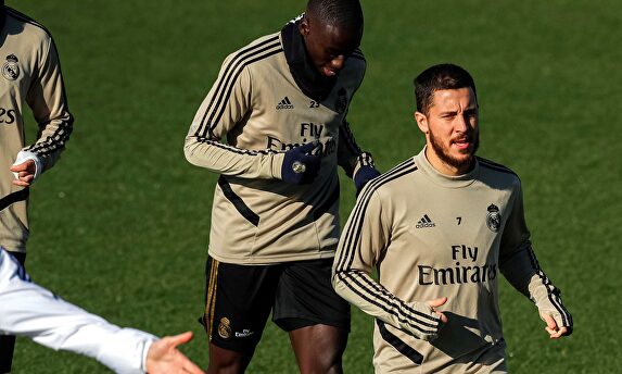 Eden Hazard, en un entrenamiento con el Real Madrid. |  EFE