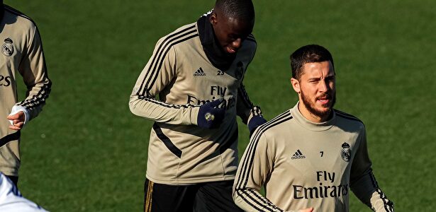 Eden Hazard, en un entrenamiento con el Real Madrid. | EFE