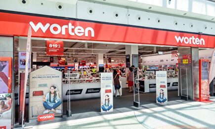 Una tienda de Worten |  Alamy