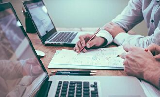 El procesamiento manual no es eficiente; un software puede agilizar todo el proceso. |  Pixabay