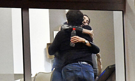 Paz Padilla en la capilla ardiente de su madre Lola |  Gtres