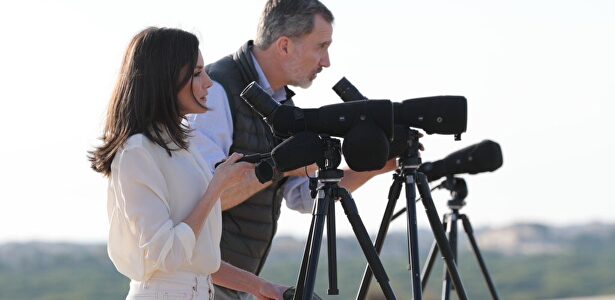 Lunares para El Rocío y comodidad en Doñana: los estilismos de Letizia