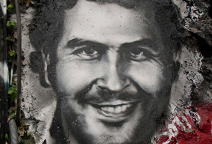 Grafiti con la imagen de Pablo Escobar. |  thierry ehrmann / flickr