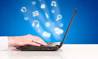 Consejos para tener una vida conectada segura |  Alamy