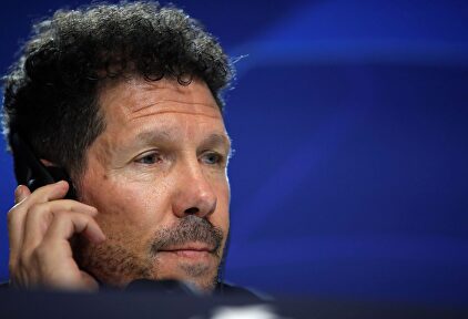 El Atlético de Simeone ve peligrar su participación en la próxima edición de la Champions League | EFE
