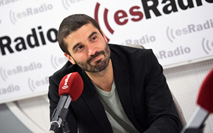 Entrevista a Álex González por la película 'Hasta que la boda nos separe'