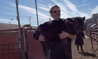 Joaquin Phoenix en el matadero. |  Imagen TV