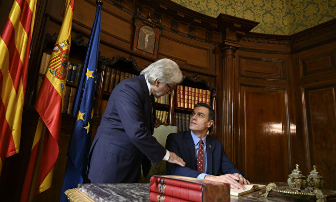 El presidente del Gobierno, Pedro Sánchez, junto al presidente de Foment del Treball, Josep Sánchez Llibre |  Europa Press