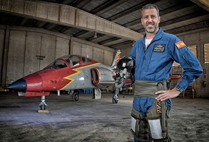 El comandante Garvalena. |  Patrulla Aguila