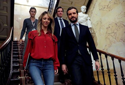 Cayetana Álvarez de Toledo junto a Pablo Casado | EFE