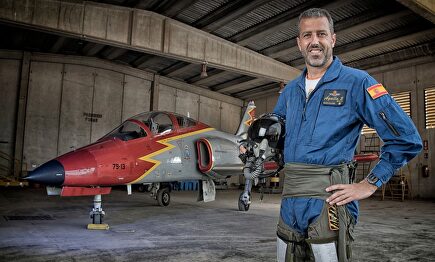 El comandante Garvalena. |  Patrulla Aguila