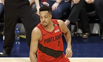 McCollum se niega a firmar autógrafos |  Cordon Press