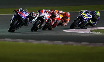 Carrera de MotoGP en el circuito de Losail la pasada temporada. | Archivo