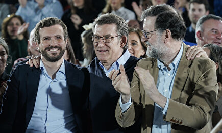 Casado, Feijóo y Rajoy. |  David Mudarra