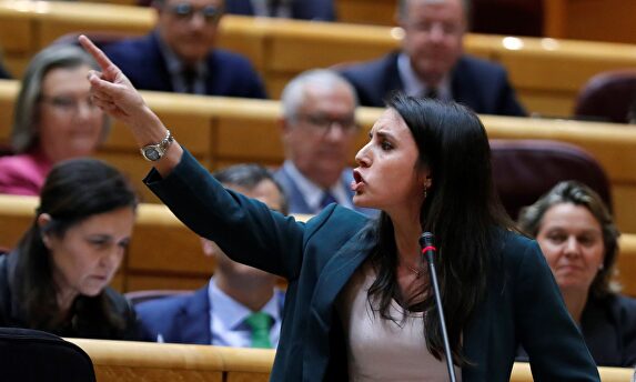La ministra de Igualdad, Irene Montero, en el Senado |  EFE
