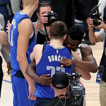 Doncic se lleva el primer duelo ante 'La Bestia' Zion Williamson con un triple-doble histórico