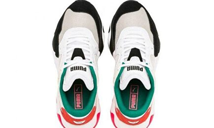 Las zapatillas con cara de Hitler |  Puma