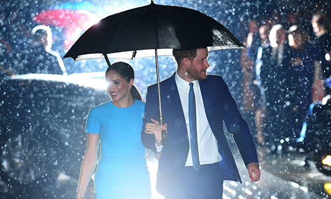 Meghan Markle y Harry reaparecen como estrellas de Hollywood pero entre abucheos