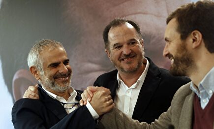 Pablo Casado, Carlos Carrizosa y Carlos Iturgaiz, en un acto de precampaña en Santurce (Vizcaya). |  EFE