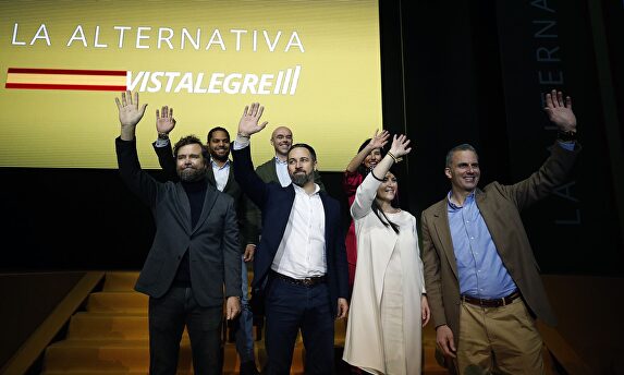 Santiago Abascal junto a los principales líderes de Vox en Vistalegre III |  EFE