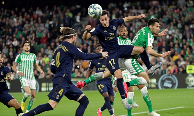Lance del Betis-Real Madrid, el último partido que se pudo jugar en LaLiga antes del coronavirus. | Archivo