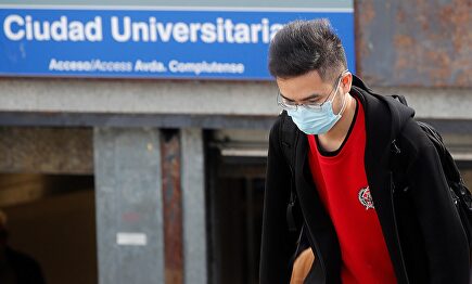 Decretan en Madrid el cierre de universidades |  EFE