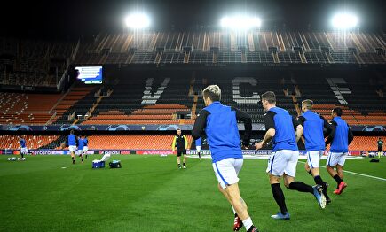 El Valencianismo pide la dimisión de su presidente Anil Murthy | EFE