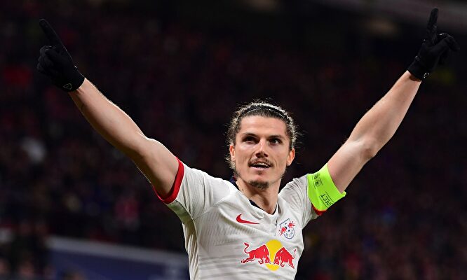 Sabitzer celebra uno de sus dos goles al Tottenham en el Red Bull Arena. |  EFE