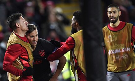 Oblak sostiene al Atlético y Llorente tumba al Liverpool en una prórroga memorable (2-3)