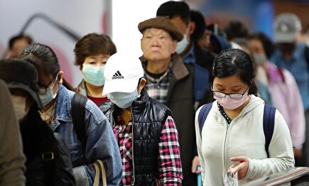 Taiwaneses en el metro |  EFE