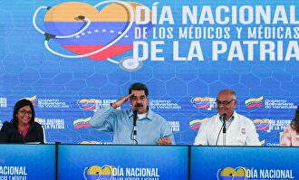 Maduro, junto a Delcy Rodríguez, en un acto en el Día de los Médicos y Médicas de la Patria | Europa Press