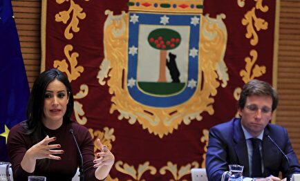 La vicealcaldesa de Madrid, Begoña Villacís, y el alcalde de la capital, José Luis Martínez Almeida | Europa Press