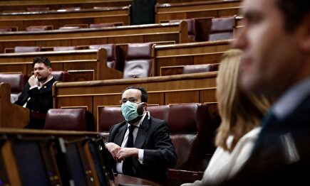 La sesión parlamentaria más insólita en imágenes