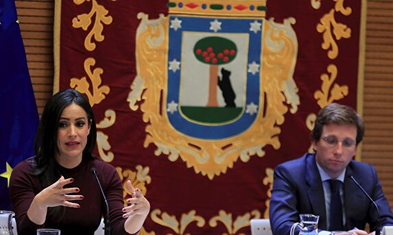 La vicealcaldesa de Madrid, Begoña Villacís, y el alcalde de la capital, José Luis Martínez Almeida | Europa Press