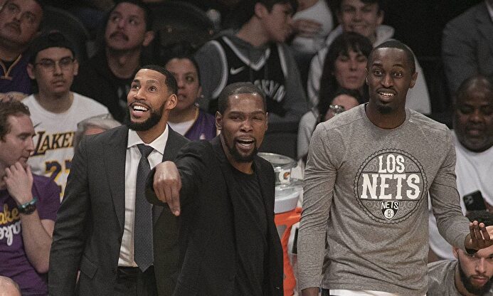 Kevin Durant (c), en un partido de los Brooklyn Nets esta temporada. |  Cordon Press