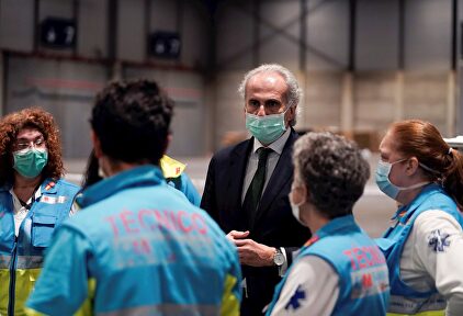El consejero de Sanidad de Madrid en el hospital creado en Ifema. | EFE