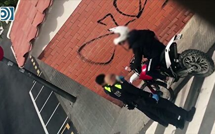 Detenido en Barcelona por desafiar, provocar y empujar a un policía local