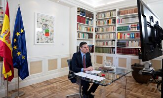 Pedro Sánchez en Moncloa en una reunión posterior con los presidentes autonómicos. | EFE