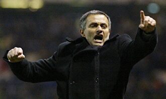 José Mourinho en 2004, cuando era entrenador del Oporto. | Cordon Press